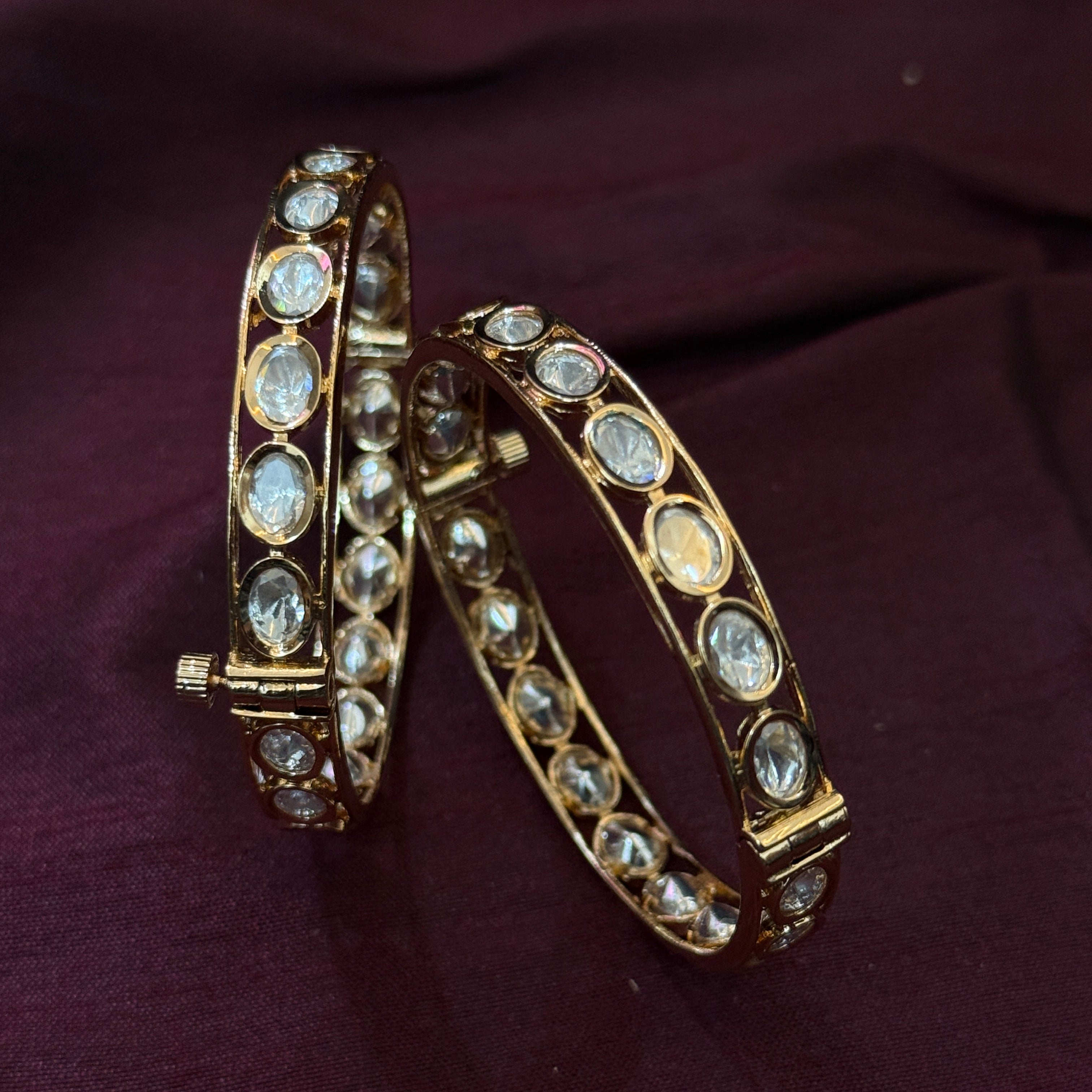 Classic Round Kundan Bangles